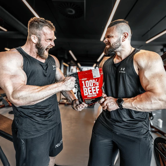 NUTREND 100% Beef Protein 900g Almond-Pisctachio